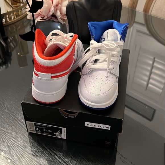 SOLD  Nike Air Jordan 1 Mid SE (GS) 85 SOLD - Picture 9 of 10